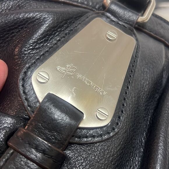 B. Makowsky Leather Shoulder Bag B30 - Picture 11 of 12